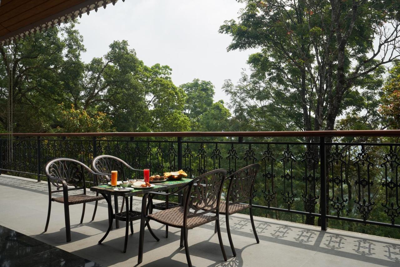 Coorg Wilderness Resort & Spa マディケーリ エクステリア 写真