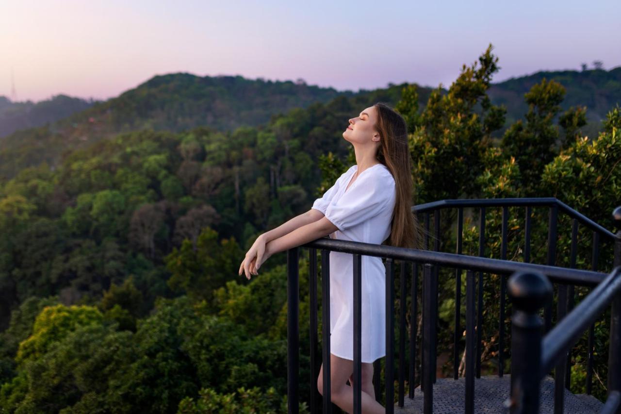 Coorg Wilderness Resort & Spa マディケーリ エクステリア 写真
